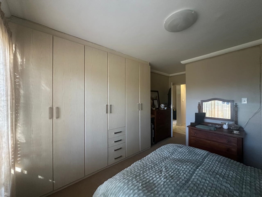 2 Bedroom Property for Sale in Waterval East North West